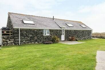 بيت ريفى Beudy