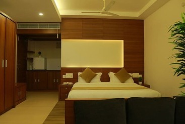 Отель Athirapilly River Resort