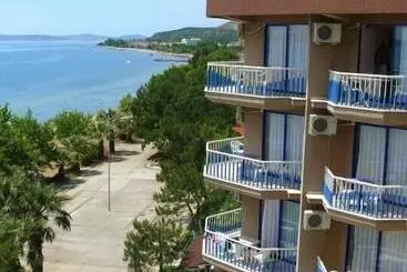 ホテル Erdek Helin