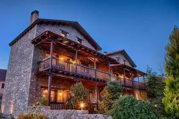 Hôtel Pera Alonia Guest House