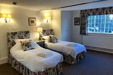 ベッドアンドブレックファースト The Dorset Arms Cottages