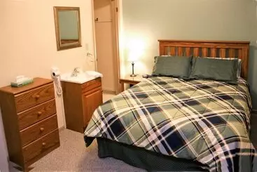 Cianci S Motel And Suites