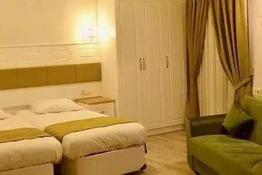 Hotelli Lotus Apart Pansiyon