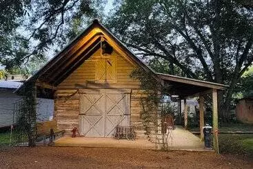 Majatalo Pecan Grove Cottages