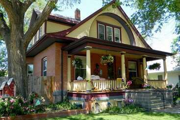 3rd Street Nest Bed & Breakfast