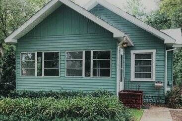Mount Dora Cottages