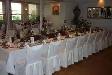 בית מלון כפרי Restaurant Südpfalz Terrassen