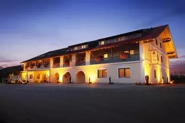 Отель Vilstaler Hof Landgasthof &