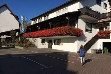 호텔 & Restaurant Zum Ochsen Ox Distillery