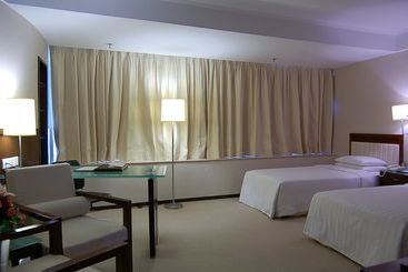 Otel Grand Holiday