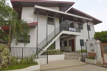 Hotel Jade Apartelle By Oyo Rooms