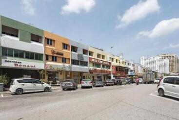 Hotel Oyo 90254 D Anugerah