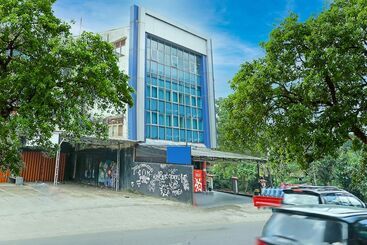 هتل Rd Premium By Oyo Rooms