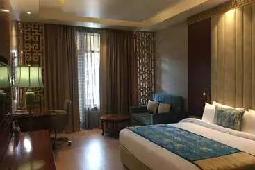Hotel Leh Crown Inn