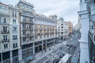 هتل آپارتمان Smartrental Collection Gran Via Capital