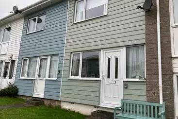 Apartaments turístics The Beach House! Walk To Beach In Under 5 Minutes!