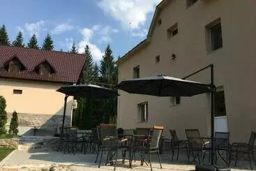 ツーリストアパートメント Aleu   Apuseni Mountains