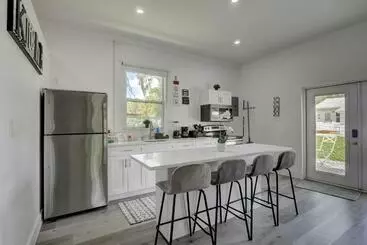 Turistihuoneistot Guest House In A Downtown Bonita Springs Compound