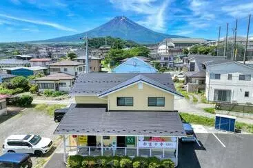 ペンション 赤富士亭