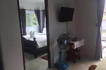 Majatalo Mew House Suanmali Lamai