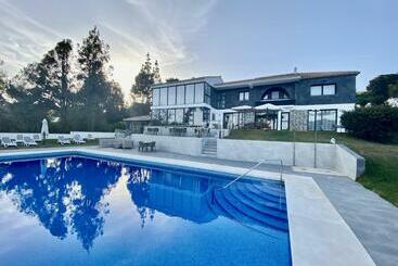 ホテル El Chaparral