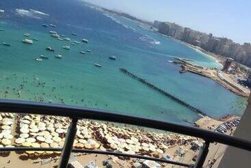 Turistihuoneistot ميامى و العصافرة