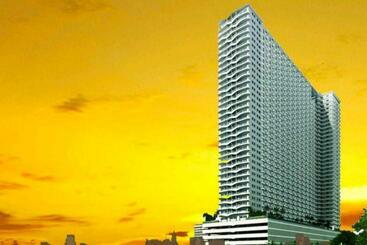 هتل آپارتمان Jk Coastal Inn