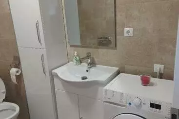 Apartamenty turystyczne Timea S House