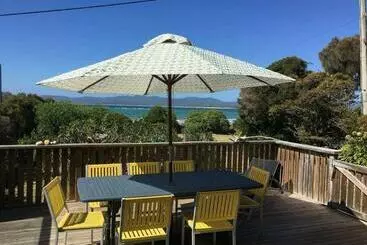 ツーリストアパートメント The Retreat On The Esplanade At Hawley Beach