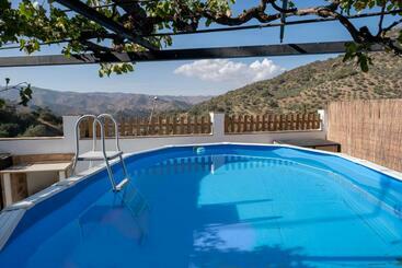 ツーリストアパートメント Casa Rural Cuesta Capitán