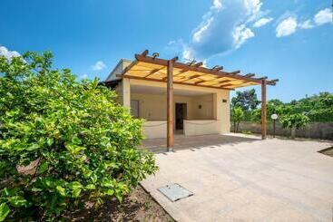 דירות לתיירים Villa Minetta