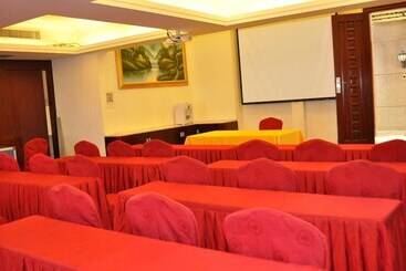 Golden Island Holiday Hotel Foshan