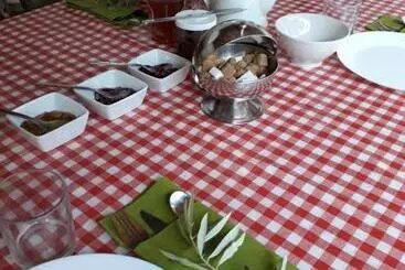 Aamiaismajoitus (B&B) Les Restanques