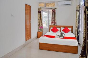 Hotel Residence Inn Homestay Near Hockey Stadium