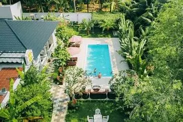 Bed and Breakfast La Villa De Coco Bến Tre