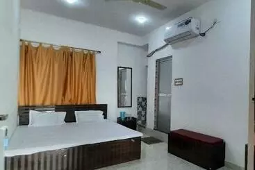 Hotel O K2