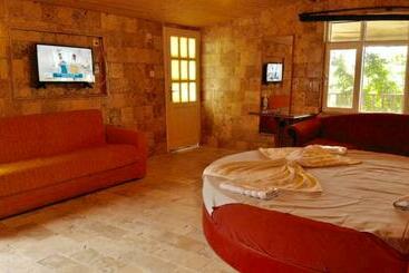 Bed and Breakfast Joy Garden