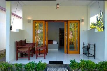 Пансион Murni House