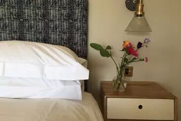 Kirkton Bay House Bed And Breakfast
