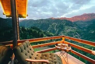 Zirvedekal Suit Otel