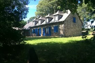 ベッドアンドブレックファースト Double & Family Rooms In Tranquility In Blue