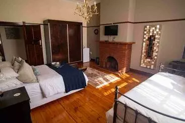 Pension  74 On Retief Guesthouse