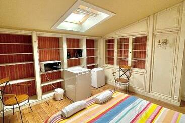 פנסיון Albi Chambres