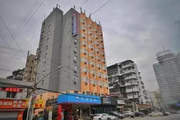 Hotel Hanting Wuhan Taibei Road Vientiane City
