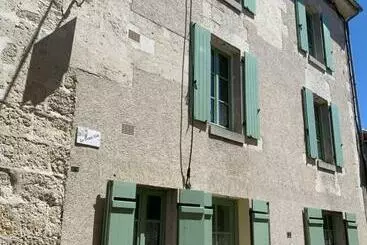 ベッドアンドブレックファースト Le Doux Nid La Classique