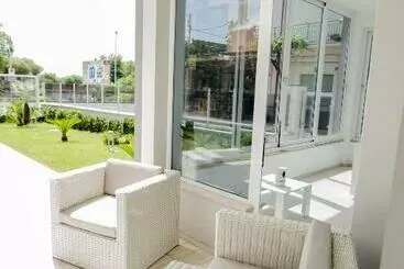 Majatalo Luxury House