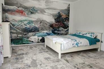 ペンション Vizuina Lupului