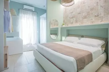 هتل آپارتمان Filia Solis   Old Town Suites & Spa