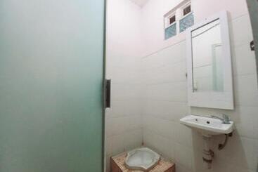 Hotel Spot On 91336 Guesthouse Tarumanegara