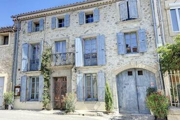 膳宿费 L Oiseau Bleu Flamant